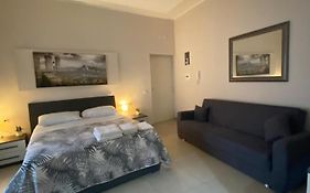 Fondaco House